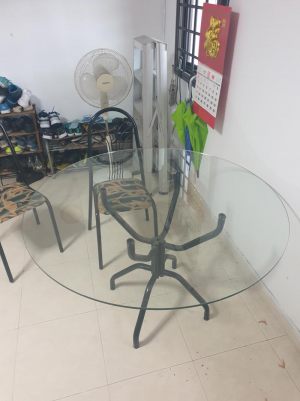 Round Tempered (Safety) Glass Table Top. Fine quality glass without air bubbles.